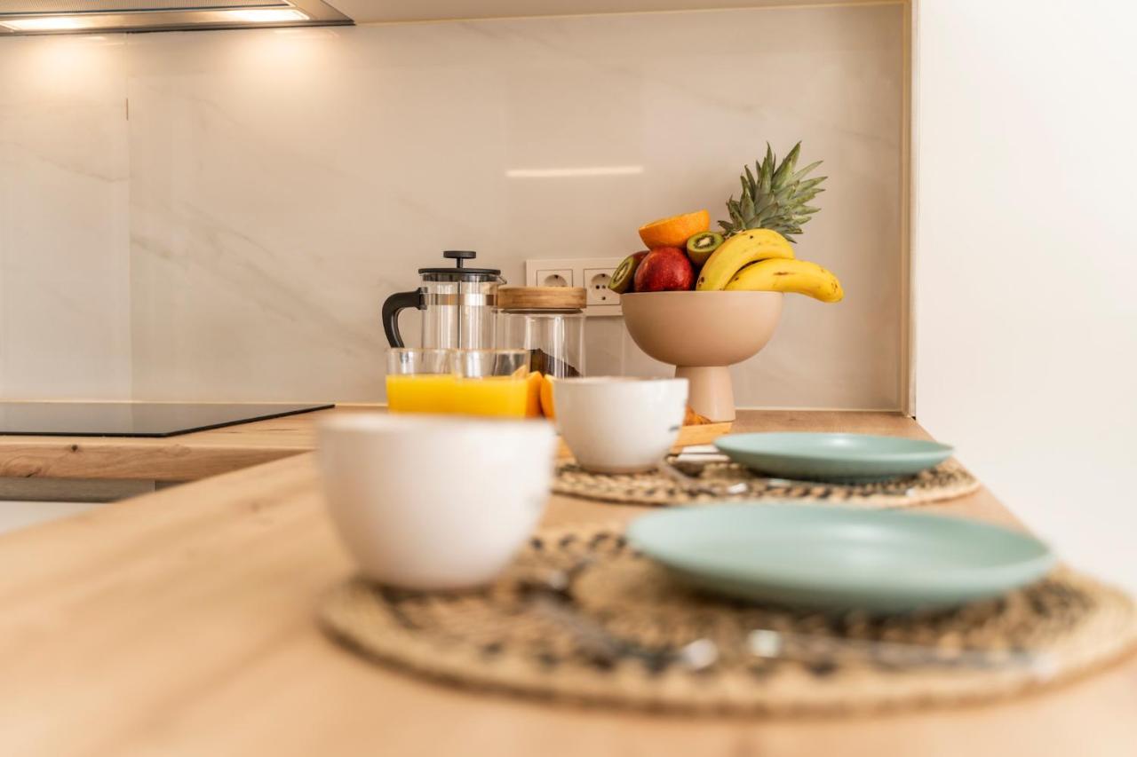 Modern Beach Apartment Romana Playa 723 In Marbella, Elviria Exterior foto